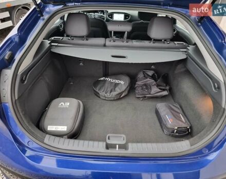 Синий Хендай Ioniq, объемом двигателя 0 л и пробегом 138 тыс. км за 12600 $, фото 17 на Automoto.ua