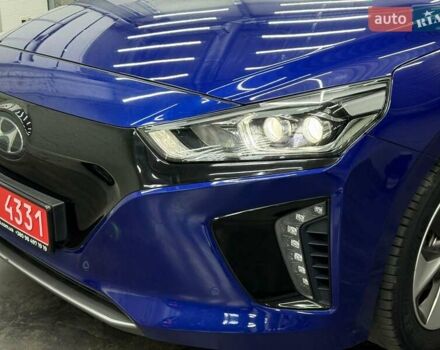 Синий Хендай Ioniq, объемом двигателя 0 л и пробегом 94 тыс. км за 13077 $, фото 3 на Automoto.ua