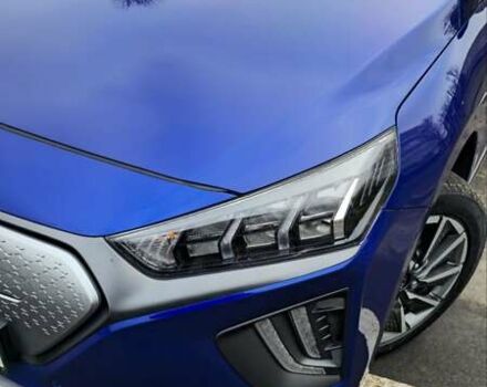 Синий Хендай Ioniq, объемом двигателя 0 л и пробегом 66 тыс. км за 17800 $, фото 7 на Automoto.ua
