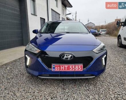 Синий Хендай Ioniq, объемом двигателя 0 л и пробегом 138 тыс. км за 12600 $, фото 4 на Automoto.ua