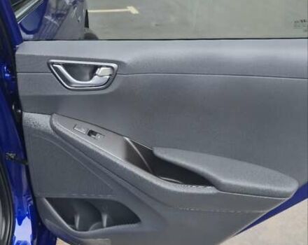 Синий Хендай Ioniq, объемом двигателя 0 л и пробегом 66 тыс. км за 17800 $, фото 43 на Automoto.ua