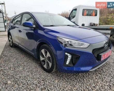 Синий Хендай Ioniq, объемом двигателя 0 л и пробегом 138 тыс. км за 12600 $, фото 3 на Automoto.ua