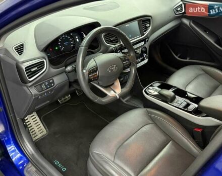 Синий Хендай Ioniq, объемом двигателя 0 л и пробегом 94 тыс. км за 13077 $, фото 15 на Automoto.ua