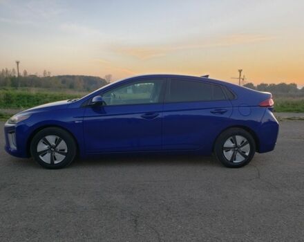 Синій Хендай Ioniq, об'ємом двигуна 1.6 л та пробігом 73 тис. км за 17800 $, фото 8 на Automoto.ua