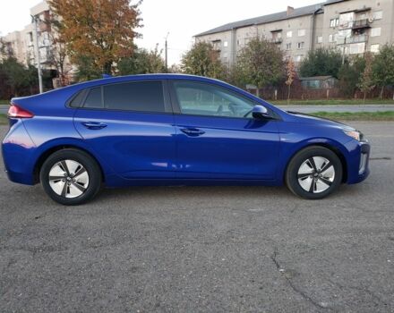 Синій Хендай Ioniq, об'ємом двигуна 1.6 л та пробігом 73 тис. км за 17800 $, фото 7 на Automoto.ua