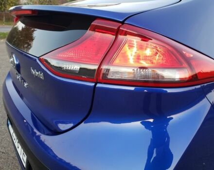 Синій Хендай Ioniq, об'ємом двигуна 1.6 л та пробігом 73 тис. км за 17800 $, фото 23 на Automoto.ua