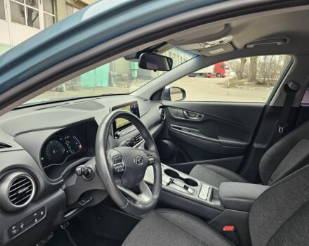 Синий Хендай Ioniq, объемом двигателя 0 л и пробегом 28 тыс. км за 18500 $, фото 7 на Automoto.ua