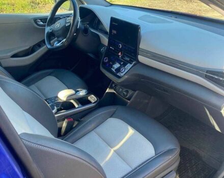 Синий Хендай Ioniq, объемом двигателя 0 л и пробегом 91 тыс. км за 16000 $, фото 9 на Automoto.ua