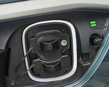 Синій Хендай Ioniq, об'ємом двигуна 0 л та пробігом 95 тис. км за 16800 $, фото 7 на Automoto.ua