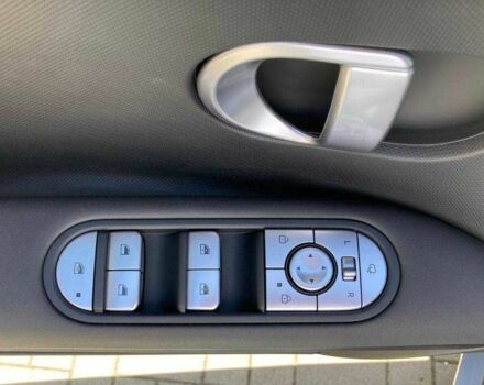 Синий Хендай Ioniq, объемом двигателя 0 л и пробегом 26 тыс. км за 13600 $, фото 8 на Automoto.ua