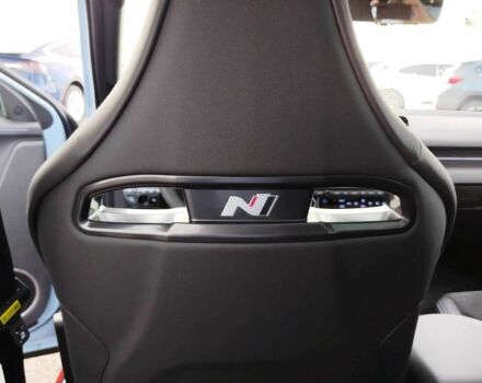 Синий Хендай Ioniq, объемом двигателя 0 л и пробегом 13 тыс. км за 27000 $, фото 7 на Automoto.ua