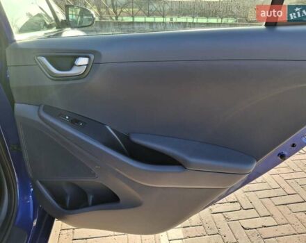 Синій Хендай Ioniq, об'ємом двигуна 1.58 л та пробігом 83 тис. км за 16200 $, фото 7 на Automoto.ua