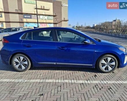 Синій Хендай Ioniq, об'ємом двигуна 1.58 л та пробігом 83 тис. км за 16200 $, фото 19 на Automoto.ua
