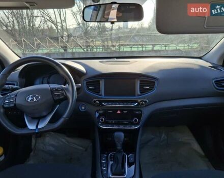 Синій Хендай Ioniq, об'ємом двигуна 1.58 л та пробігом 83 тис. км за 16200 $, фото 31 на Automoto.ua