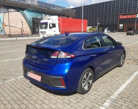 Синий Хендай Ioniq, объемом двигателя 0 л и пробегом 97 тыс. км за 289 $, фото 3 на Automoto.ua