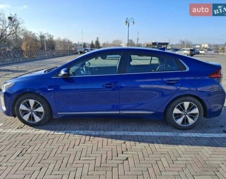 Синій Хендай Ioniq, об'ємом двигуна 1.58 л та пробігом 83 тис. км за 16200 $, фото 3 на Automoto.ua