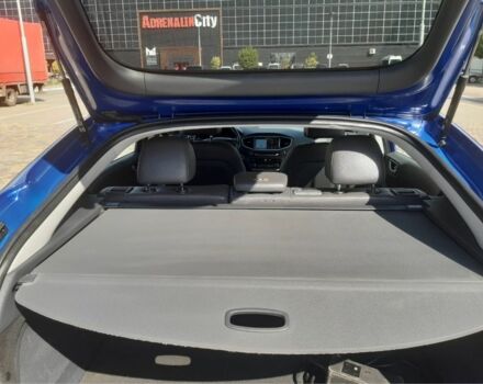 Синий Хендай Ioniq, объемом двигателя 0 л и пробегом 97 тыс. км за 289 $, фото 7 на Automoto.ua