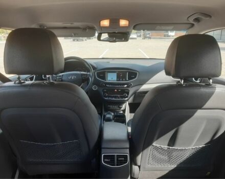 Синий Хендай Ioniq, объемом двигателя 0 л и пробегом 97 тыс. км за 289 $, фото 6 на Automoto.ua