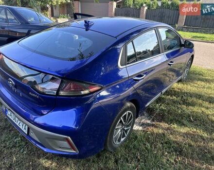 Синий Хендай Ioniq, объемом двигателя 0 л и пробегом 65 тыс. км за 16200 $, фото 3 на Automoto.ua