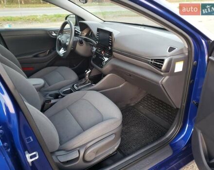 Синий Хендай Ioniq, объемом двигателя 1.6 л и пробегом 86 тыс. км за 16800 $, фото 11 на Automoto.ua