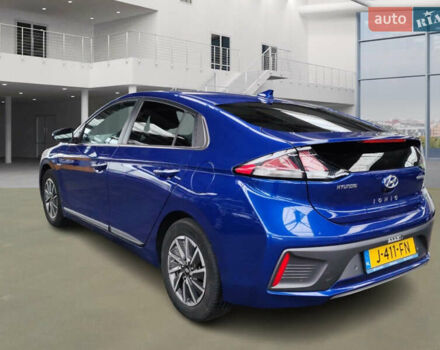 Синий Хендай Ioniq, объемом двигателя 0 л и пробегом 135 тыс. км за 15000 $, фото 2 на Automoto.ua