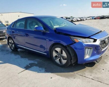 Синий Хендай Ioniq, объемом двигателя 1.58 л и пробегом 145 тыс. км за 3000 $, фото 3 на Automoto.ua