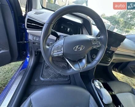Синий Хендай Ioniq, объемом двигателя 0 л и пробегом 65 тыс. км за 16200 $, фото 15 на Automoto.ua