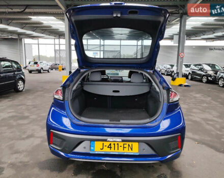 Синий Хендай Ioniq, объемом двигателя 0 л и пробегом 135 тыс. км за 15000 $, фото 5 на Automoto.ua