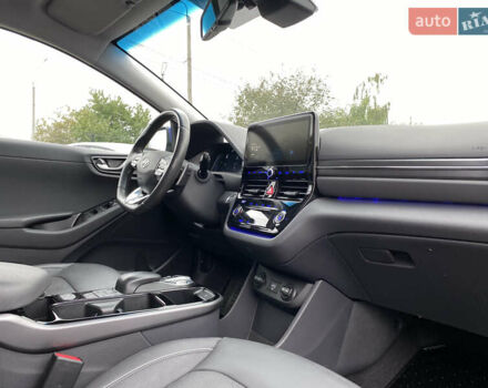 Хендай Ioniq 2020 в Луцке на Automoto.ua Синий Хендай Ioniq, объемом двигателя 0 л и пробегом 101 тыс. км за 16500 $, фото 44 на Automoto.ua
