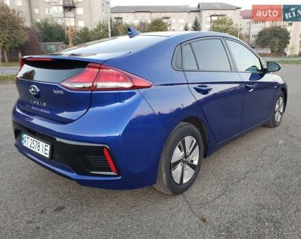 Синий Хендай Ioniq, объемом двигателя 1.6 л и пробегом 86 тыс. км за 16800 $, фото 3 на Automoto.ua