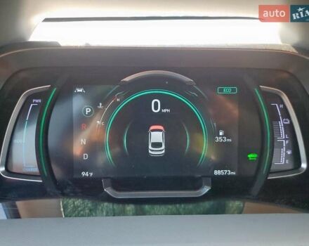 Синий Хендай Ioniq, объемом двигателя 1.58 л и пробегом 145 тыс. км за 3000 $, фото 8 на Automoto.ua