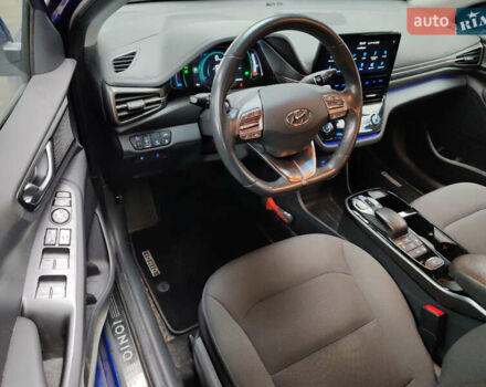 Синий Хендай Ioniq, объемом двигателя 0 л и пробегом 135 тыс. км за 15000 $, фото 7 на Automoto.ua