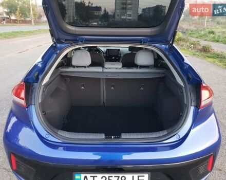 Синий Хендай Ioniq, объемом двигателя 1.6 л и пробегом 86 тыс. км за 16800 $, фото 8 на Automoto.ua