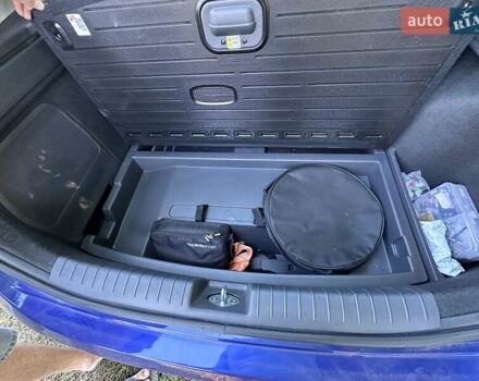 Синий Хендай Ioniq, объемом двигателя 0 л и пробегом 65 тыс. км за 16200 $, фото 13 на Automoto.ua