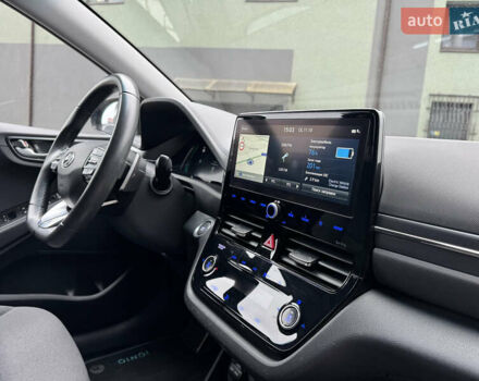 Синий Хендай Ioniq, объемом двигателя 0 л и пробегом 149 тыс. км за 15400 $, фото 38 на Automoto.ua