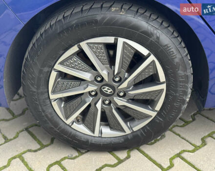 Синий Хендай Ioniq, объемом двигателя 0 л и пробегом 150 тыс. км за 15850 $, фото 51 на Automoto.ua