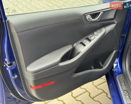 Синий Хендай Ioniq, объемом двигателя 0 л и пробегом 150 тыс. км за 15850 $, фото 36 на Automoto.ua
