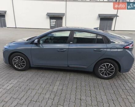 Синій Хендай Ioniq, об'ємом двигуна 0 л та пробігом 57 тис. км за 16600 $, фото 27 на Automoto.ua
