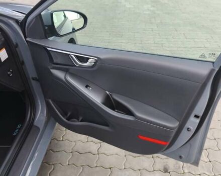 Синій Хендай Ioniq, об'ємом двигуна 0 л та пробігом 57 тис. км за 16600 $, фото 55 на Automoto.ua