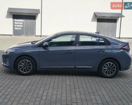 Синій Хендай Ioniq, об'ємом двигуна 0 л та пробігом 57 тис. км за 16600 $, фото 18 на Automoto.ua