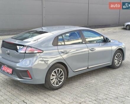 Синій Хендай Ioniq, об'ємом двигуна 0 л та пробігом 57 тис. км за 16600 $, фото 7 на Automoto.ua