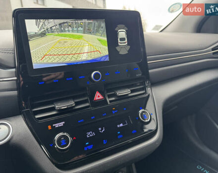 Синий Хендай Ioniq, объемом двигателя 0 л и пробегом 150 тыс. км за 15850 $, фото 44 на Automoto.ua
