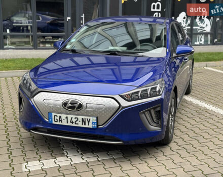 Синий Хендай Ioniq, объемом двигателя 0 л и пробегом 150 тыс. км за 15850 $, фото 5 на Automoto.ua