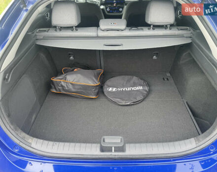 Синий Хендай Ioniq, объемом двигателя 0 л и пробегом 149 тыс. км за 15400 $, фото 49 на Automoto.ua