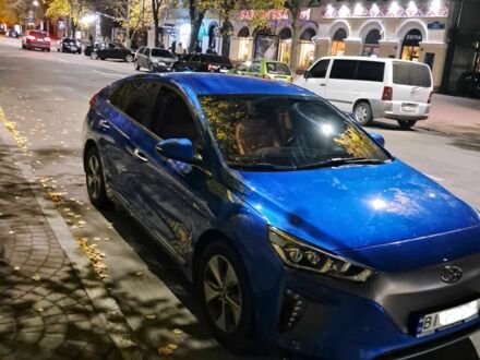 Синій Хендай Ioniq, об'ємом двигуна 0 л та пробігом 92 тис. км за 18350 $, фото 1 на Automoto.ua