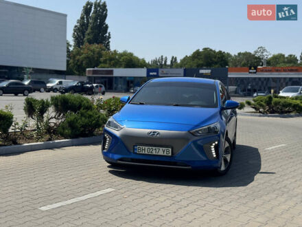 Синий Хендай Ioniq, объемом двигателя 0 л и пробегом 178 тыс. км за 11500 $, фото 1 на Automoto.ua