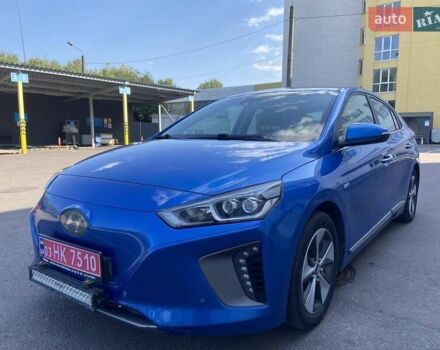 Синий Хендай Ioniq, объемом двигателя 0 л и пробегом 197 тыс. км за 10950 $, фото 1 на Automoto.ua