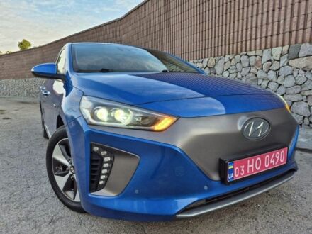 Хендай Ioniq 2017 у Царичанке на Automoto.ua Синій Хендай Ioniq, об'ємом двигуна 0 л та пробігом 154 тис. км за 13400 $, фото 1 на Automoto.ua