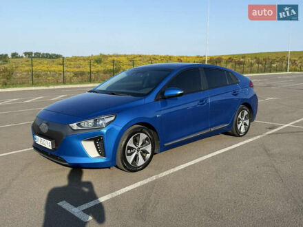 Синий Хендай Ioniq, объемом двигателя 0 л и пробегом 86 тыс. км за 11500 $, фото 1 на Automoto.ua
