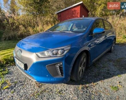 Синий Хендай Ioniq, объемом двигателя 0 л и пробегом 132 тыс. км за 13450 $, фото 1 на Automoto.ua